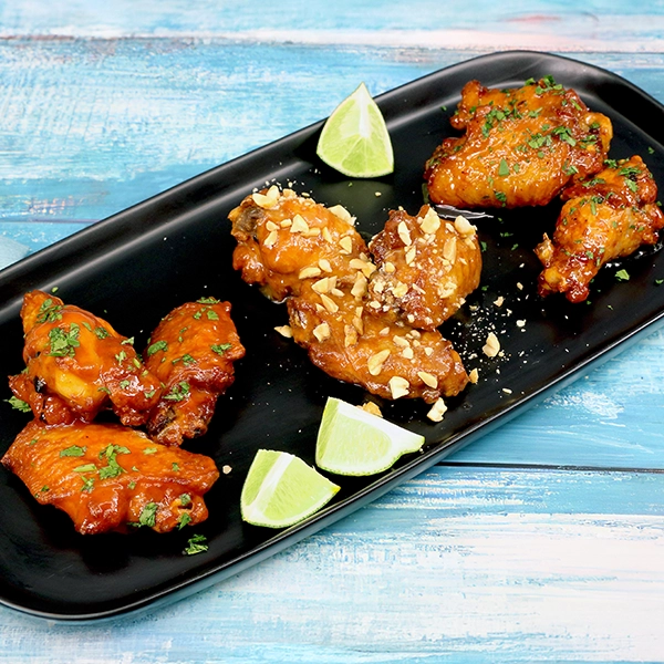 3 kinds of wings on a plate
